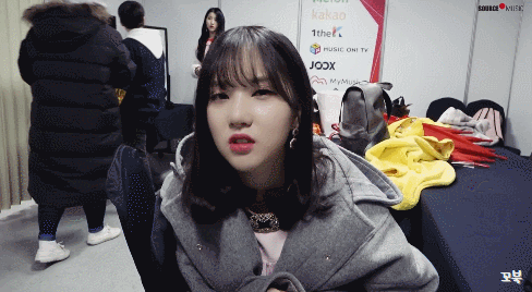 도발적인 여자친구 은하.gif | 인스티즈