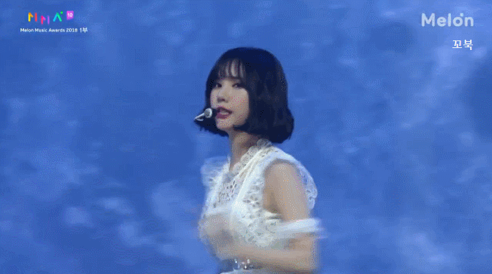 멜론뮤직어워드 여자친구 밤.gif | 인스티즈