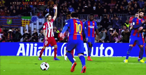 발등으로 맘 먹고 갈긴 메씨의 후리킥 | 인스티즈