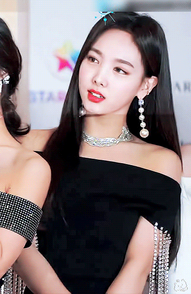 크레토스 피해서 한국으로 도망왔다는게 학계의 정설인 아이돌 | 인스티즈