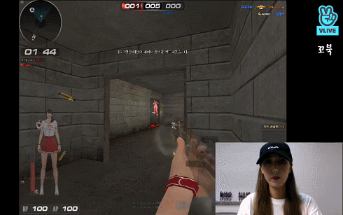 서든어택하는 여자친구 신비와 은하.gif | 인스티즈