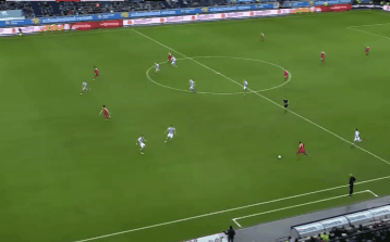 옵사 라인 슬쩍 보고 돌아들어가는 이재성.gif | 인스티즈