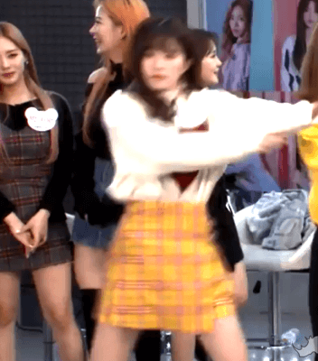 여자 아이돌 불꽃빠따 | 인스티즈