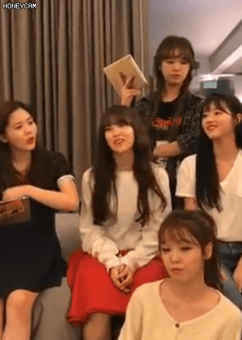 바지가 너무 짧은 아린이 | 인스티즈