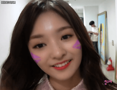 프로미스나인 이나경.gif | 인스티즈