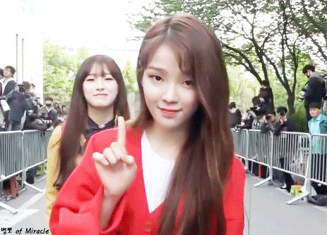 오마이걸 아이컨택.gif | 인스티즈