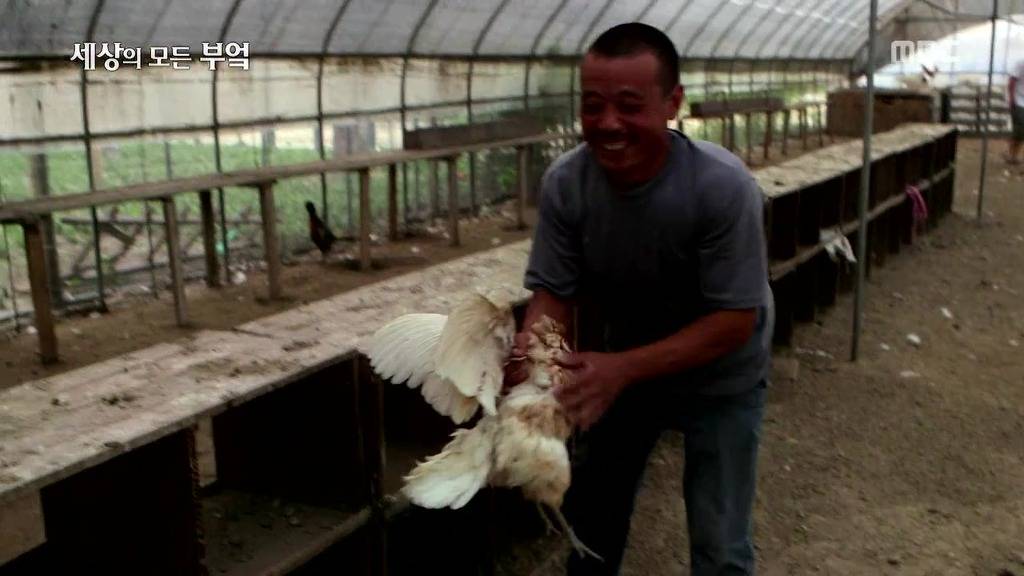 흔한 중국부자의 밥먹는 스케일.jpg | 인스티즈