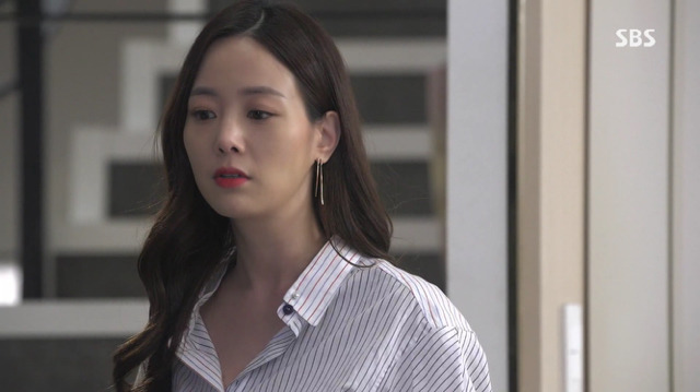 대놓고 러브라인인데 러브라인 아닌척하는 언니는 살아있다 구세경X김은향 | 인스티즈