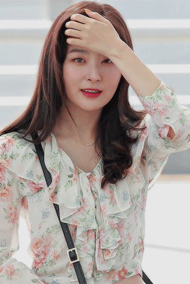 대화할 때 눈 마주보면서 대화한다 vs 안 한다 | 인스티즈