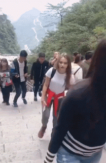 촬영중 지나가던 서양녀.gif | 인스티즈