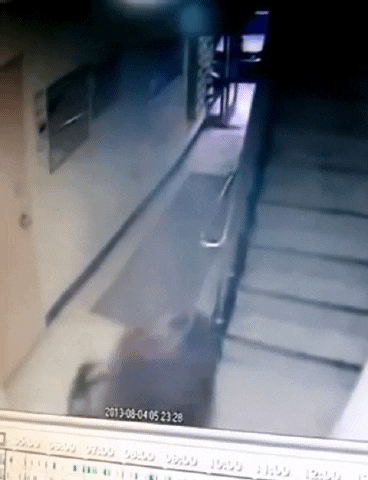 여장하고 여자분 따라오는거 cctv에 찍힌 미ㅊ.gif | 인스티즈