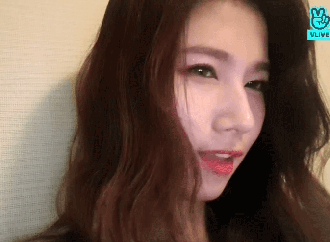 오랜만에 개인 브이한 트와이스 퀸 사나 클래스 ㄷㄷㄷㄷ | 인스티즈