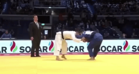 유도 한판 방어.gif | 인스티즈