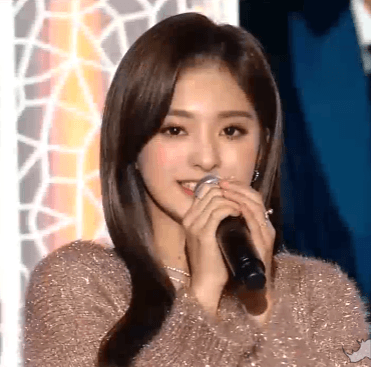 MAMA취향저격으로 관객들 귀 살살녹인 규리 나경 하영.GIF | 인스티즈