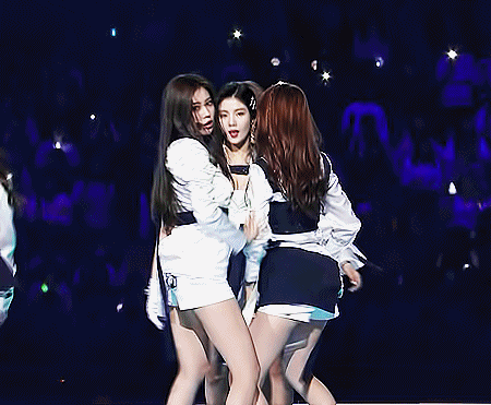 [데이터주의] 아이즈원 권은비 MAMA 움짤 | 인스티즈