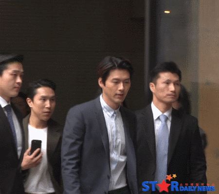 짱잘러인 배우 현빈 실물 느낌.gif | 인스티즈