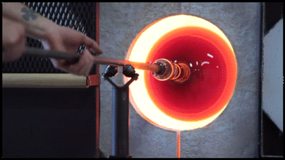 [유리공예] 손대는 순간 골로 가겠지만 만져보고 싶은 유리 제조 과정.gif | 인스티즈