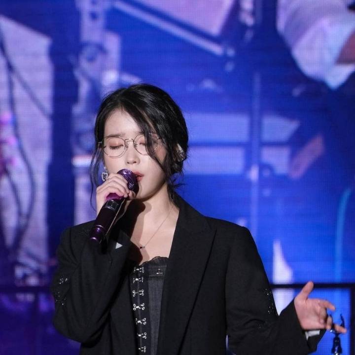 홍콩 콘서트 아이유 .gif | 인스티즈