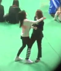 왜 친한지 모르지만 친하다는 혜리와 사나 | 인스티즈