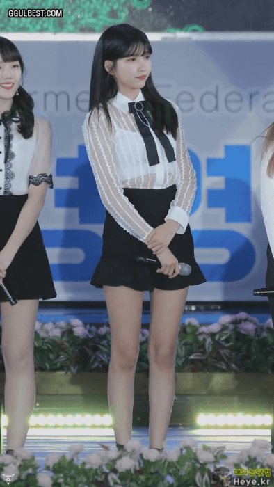 여자친구 소원 시원한 의상과 각선미 | 인스티즈