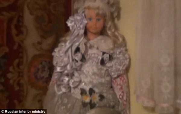 난감,장문) 여자아이 시체를 미라로 만들다 체포된 남성.jpg | 인스티즈