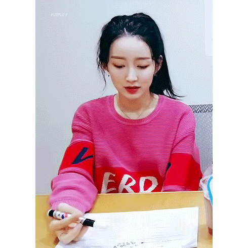 [구구단] 카페 앱 용량 제한 때문에 예전같이 많이 업로드를 못하니 아쉬워서 신보라 | 인스티즈