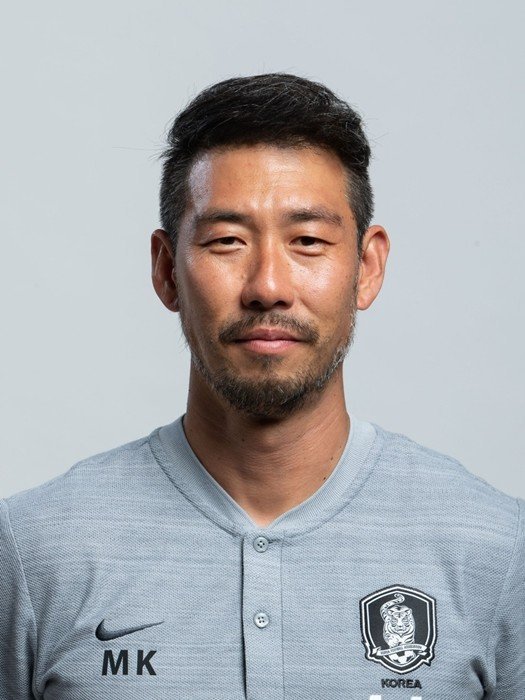 벤투호 코칭스태프중에서 가장 잘생긴 사람은?.JPG | 인스티즈