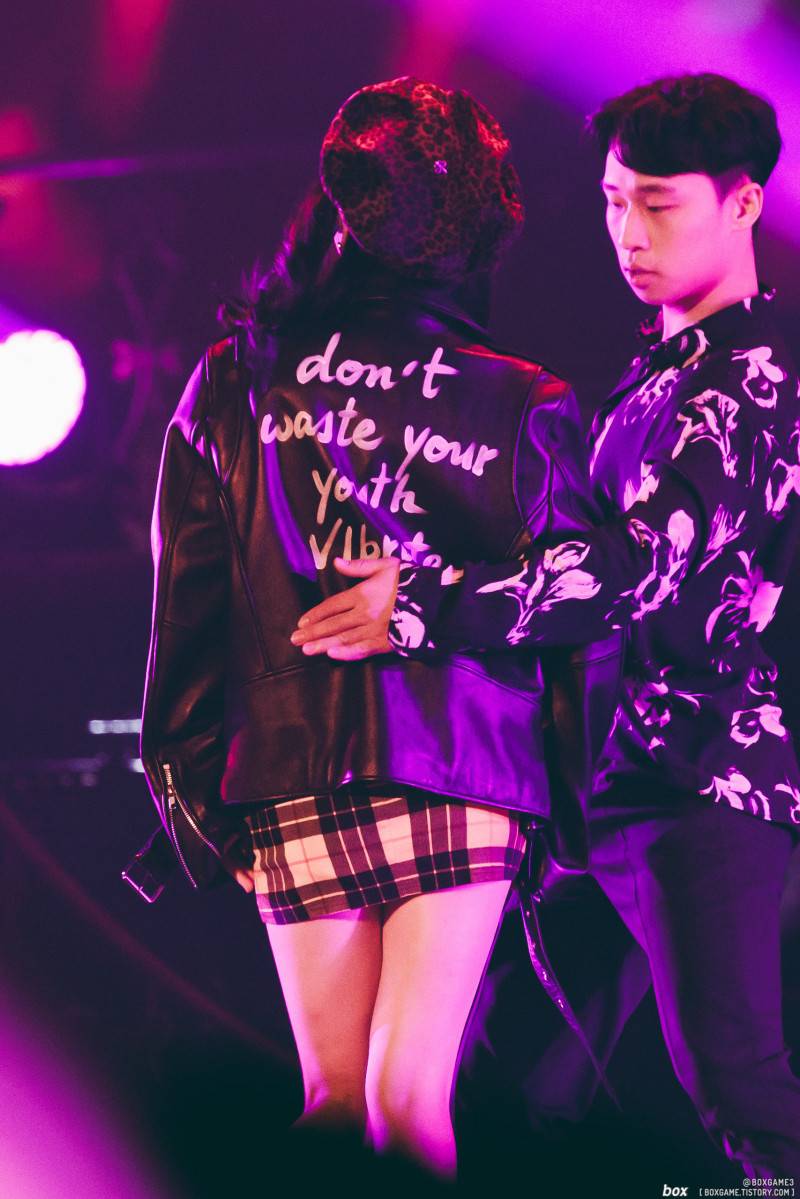 섹시함 그자체인 섹시가수 아이유.jpgif | 인스티즈