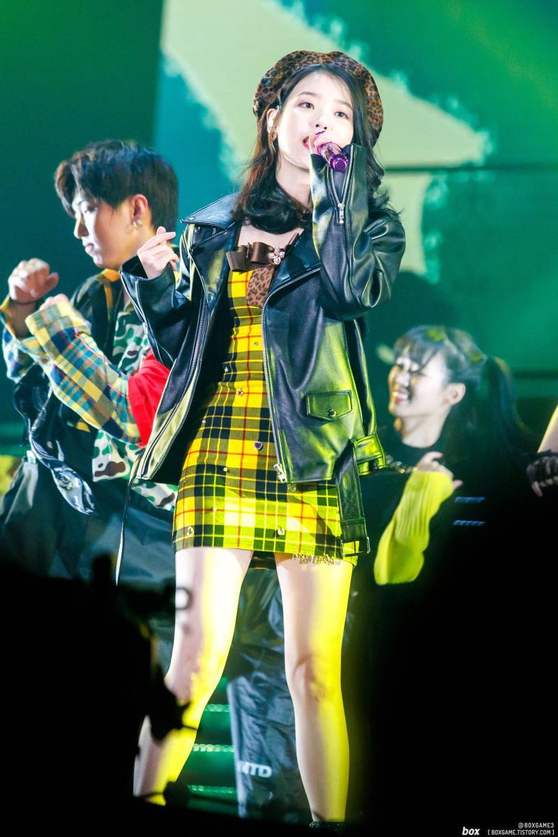 섹시함 그자체인 섹시가수 아이유.jpgif | 인스티즈