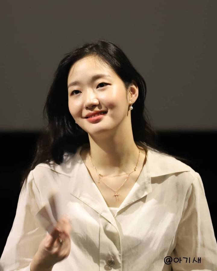 여신포스나는 김고은 | 인스티즈