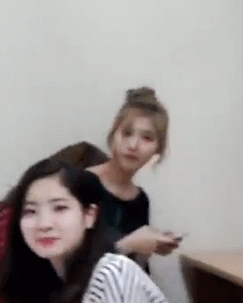 지효한테 사랑받고 싶은 사나 .gif | 인스티즈