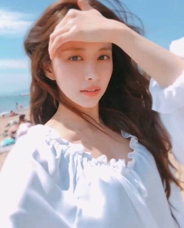 물놀이를 즐기는 한보름.jpg | 인스티즈