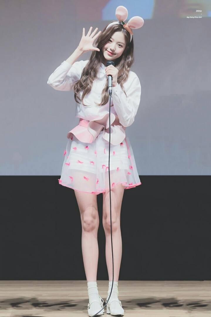 아이즈원) 볼 빵빵한 막내 장원영 | 인스티즈