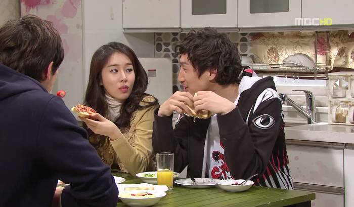 여자친구가 회사에 입사해서 힘들때 도와주는 방법 .jpg | 인스티즈