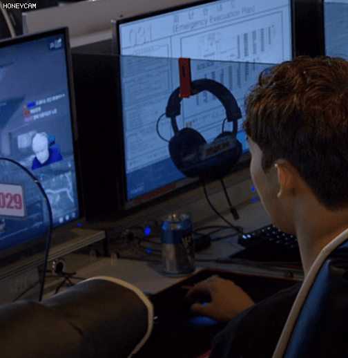 드라마에서 게임하는 신.gif | 인스티즈