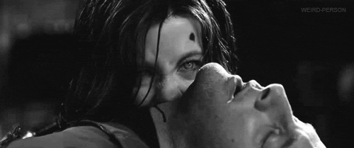 세상에서 가장 섹시한 뱀파이어.gif | 인스티즈