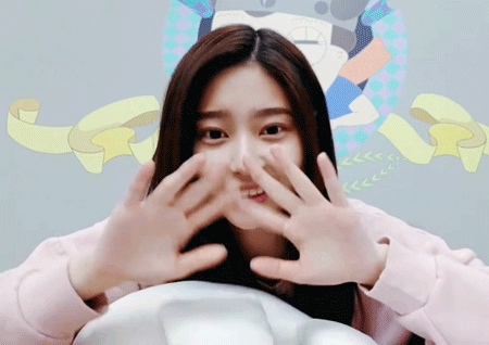 아이즈원 민주 손 | 인스티즈