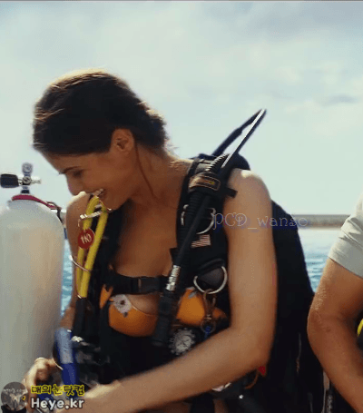 알렉산드라 다다리오.gif | 인스티즈