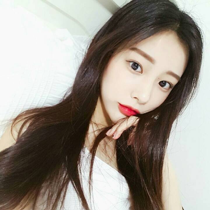 데뷔전 강혜원.jpg | 인스티즈