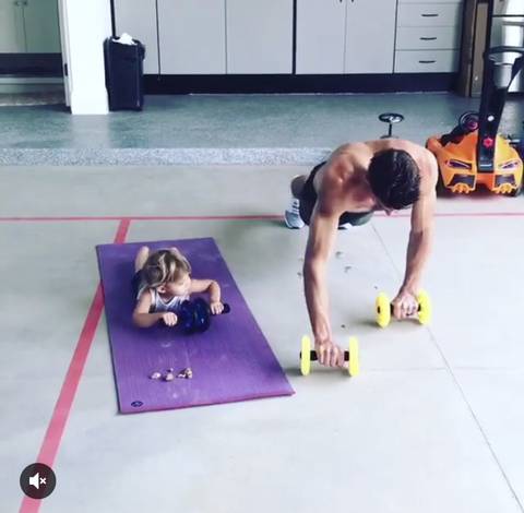 수영황제한테 개인교습 받는 아이 | 인스티즈