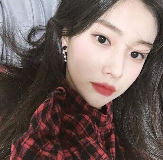 데뷔전 강혜원.jpg | 인스티즈