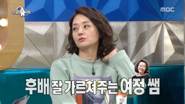 후배에게 아낌없이 연기 가르쳐주는 윤여정 | 인스티즈