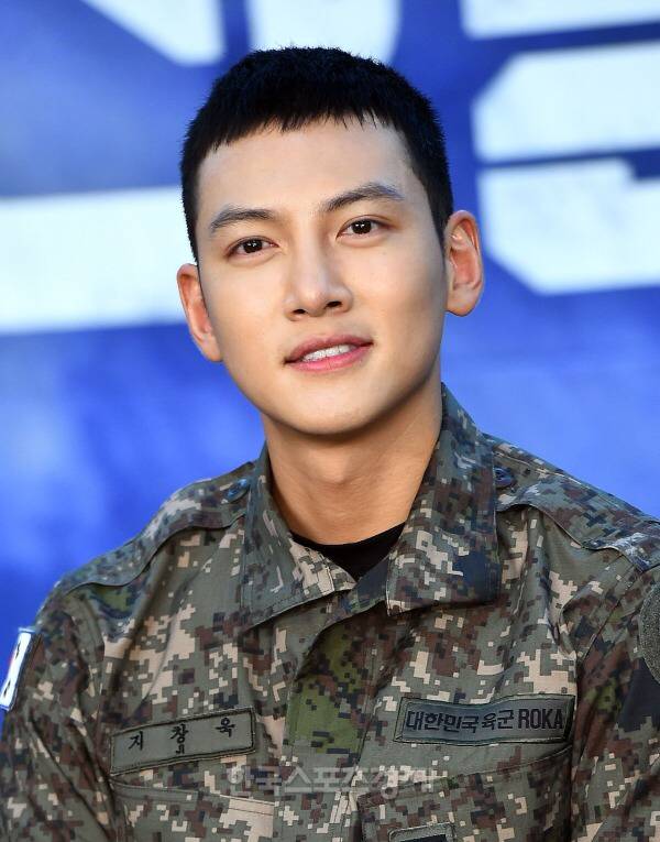 2019년 제대하는 연예인 | 인스티즈