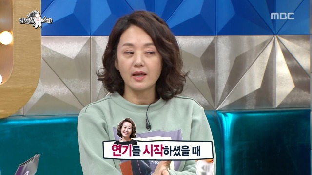 후배에게 아낌없이 연기 가르쳐주는 윤여정 | 인스티즈