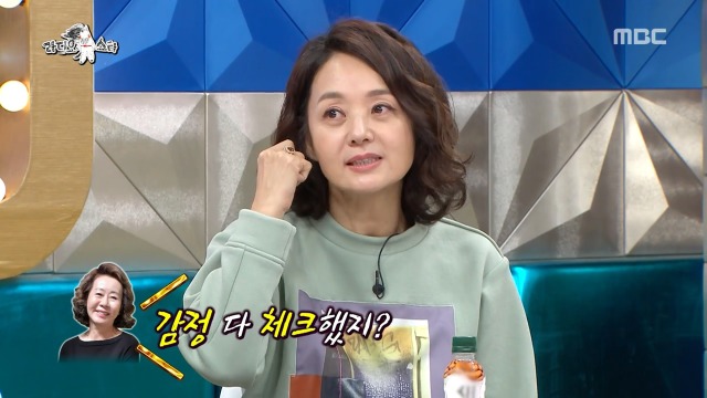 후배에게 아낌없이 연기 가르쳐주는 윤여정 | 인스티즈