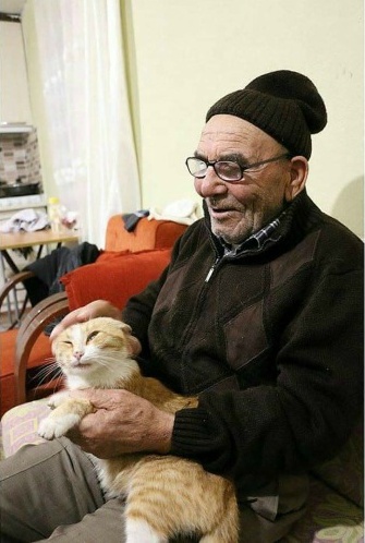 화재현장에서 고양이를 구한 할아버지 | 인스티즈