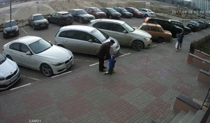 노리고 던진게 확실해보이는...gif (깜놀주의) | 인스티즈