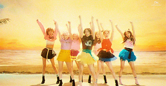 레전드 걸그룹 소녀시대의 10년 .gif | 인스티즈