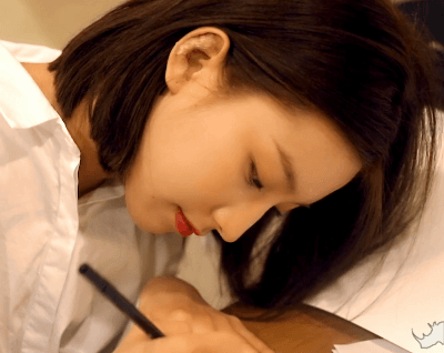 프로미스나인 캡틴 이새롬.gif | 인스티즈