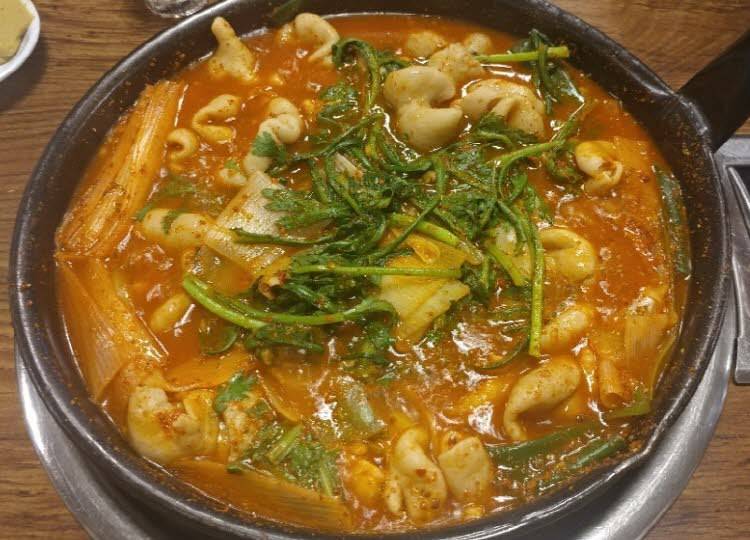 양 많고 부드럽기로 유명한 곱창전골.jpg | 인스티즈